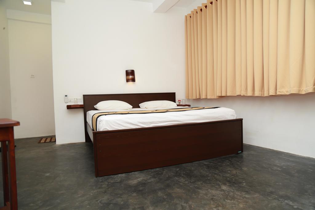 Four Season Guest House Tangalle Exterior foto